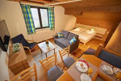 Ein Sitzbereich in der Unterkunft Apartment Panorama