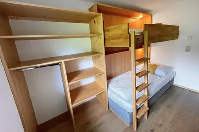 Ein Etagenbett oder Etagenbetten in einem Zimmer der Unterkunft B&B Landhaus Vierthaler