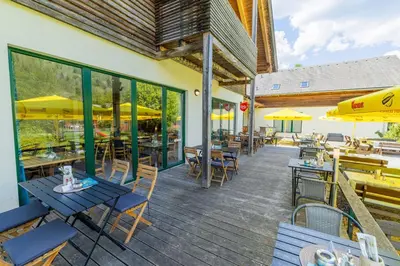 Ein allgemeiner Bergblick oder ein Berglick von der Ferienwohnung aus