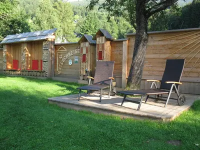 Ein Garten an der Unterkunft Bio-Bauernhof-Hotel Matlschweiger