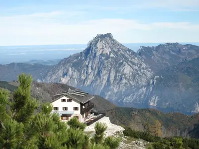 Ein allgemeiner Bergblick oder ein Berglick von der Ferienwohnung aus