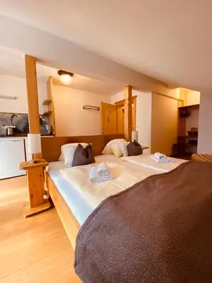 Ein Bett oder Betten in einem Zimmer der Unterkunft Pension Hallberg