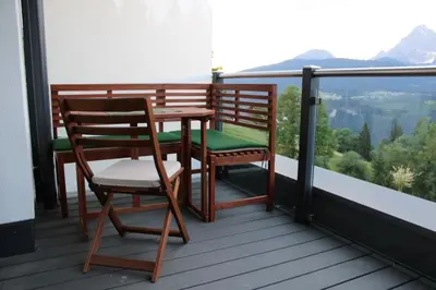 Ein allgemeiner Bergblick oder ein Berglick von der Ferienwohnung aus