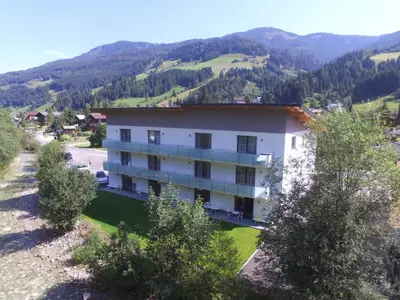 Ein allgemeiner Bergblick oder ein Berglick von der Ferienwohnung aus