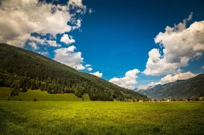 Naturlandschaft in der Nähe des Bauernhofs