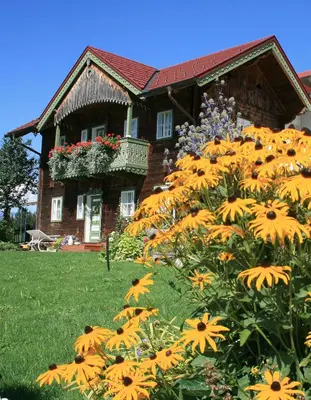 Ein Garten an der Unterkunft Ferienhaus Obermoser