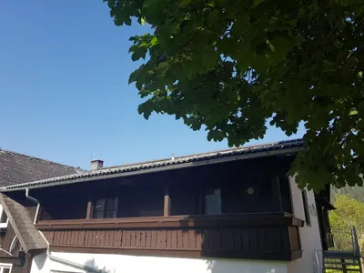 Das Gebäude in dem sich die Ferienwohnung befindet
