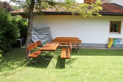 Ein Garten an der Unterkunft Chalet Alice by Schladmingurlaub