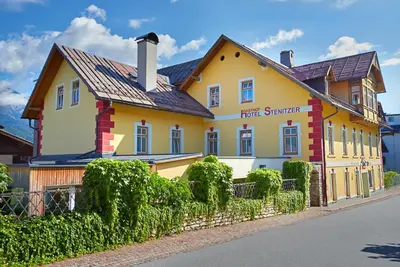 Das Gebäude in dem sich die Pension befindet
