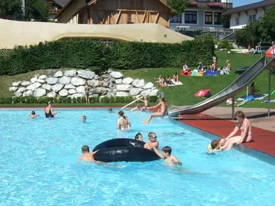 Der Swimmingpool an oder in der Nähe von Schlicknhof