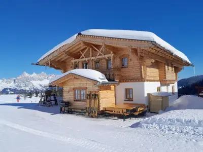 Chalet Aualm-1 by Interhome im Winter