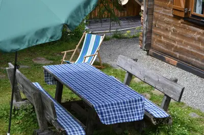 Ein Garten an der Unterkunft Almhaus Völkl