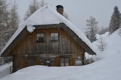 Almhaus Völkl im Winter