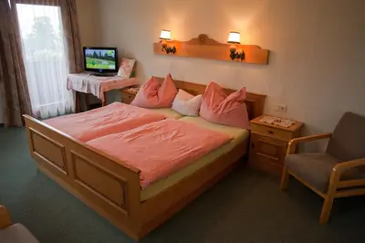 Ein Bett oder Betten in einem Zimmer der Unterkunft Eggerhof