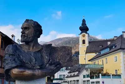 Ein allgemeiner Bergblick oder ein Berglick von der Ferienwohnung aus