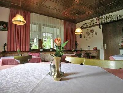 Ein Bett oder Betten in einem Zimmer der Unterkunft Haus Petersmann