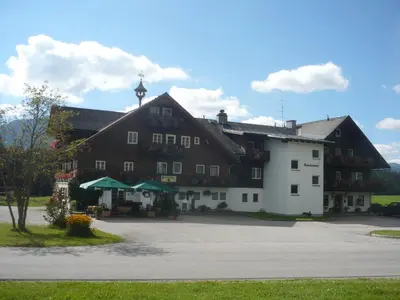 Das Gebäude in dem sich das Hotel befindet