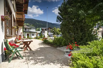Ein allgemeiner Bergblick oder ein Berglick von der Ferienwohnung aus
