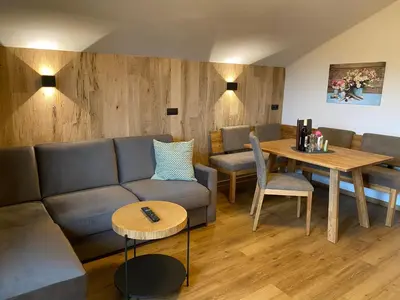 Ein Sitzbereich in der Unterkunft Appartements Hubner