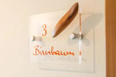 Ein Zertifikat, Auszeichnung, Logo oder anderes Dokument, das in der Unterkunft Haus Bergblick ausgestellt ist