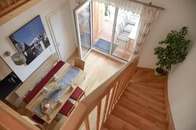 TV/Unterhaltungsangebot in der Unterkunft Alpine Apartment Lisa Top 7 by AA Holiday Homes