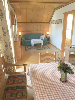 Ein Sitzbereich in der Unterkunft Ferienhaus Peer