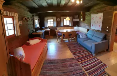 Ein Sitzbereich in der Unterkunft Ferienhaus Gobald