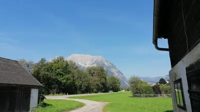 Naturlandschaft in der Nähe of country house