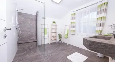 Ein Badezimmer in der Unterkunft Oberschartlhof