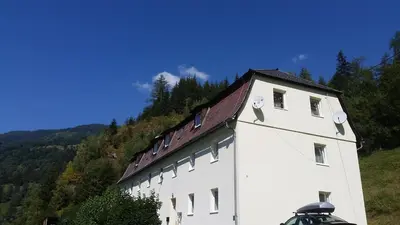 Ein allgemeiner Bergblick oder ein Berglick von der Ferienwohnung aus
