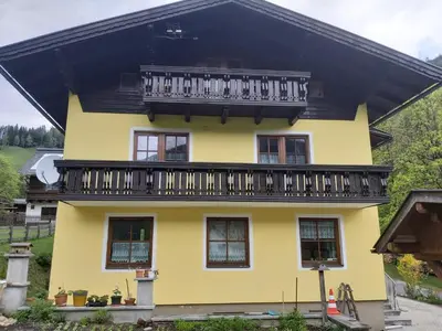 Das Gebäude in dem sich das Bed & Breakfast befindet