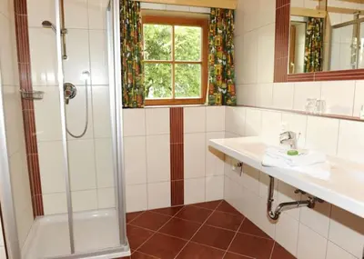 Ein Badezimmer in der Unterkunft Pension Unterhof