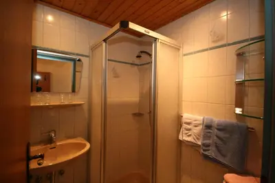 Ein Badezimmer in der Unterkunft Hotel-Café Perner