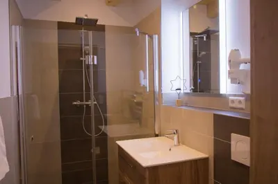 Ein Badezimmer in der Unterkunft Chalet Traumblick
