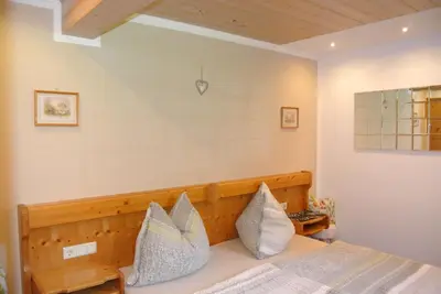 Ein Bett oder Betten in einem Zimmer der Unterkunft Haus Kraft