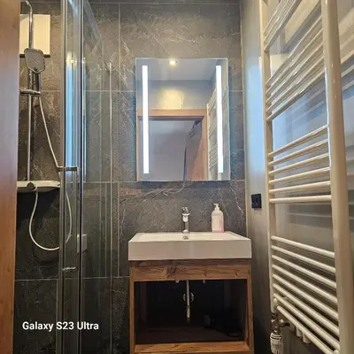 Ein Badezimmer in der Unterkunft Appartementhaus Eisbauer