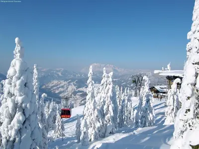 Chalet in Alpendorf near Ski Slopes im Winter
