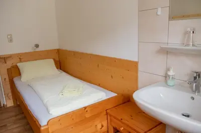 Ein Badezimmer in der Unterkunft Haus Alpenrose