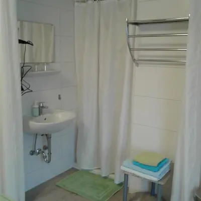 Ein Badezimmer in der Unterkunft Haus Alpenrose