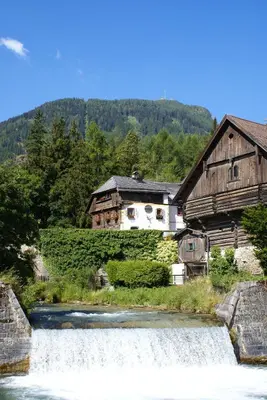 Ein allgemeiner Bergblick oder ein Berglick von der Ferienwohnung aus
