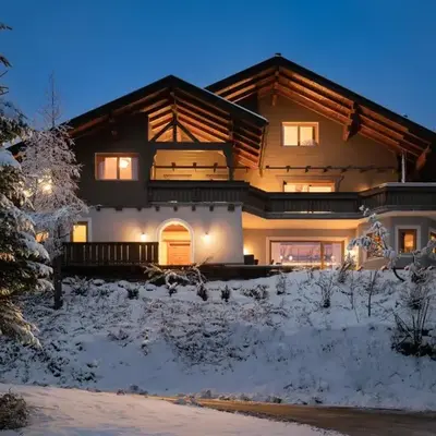 Designferienhaus Luxus Bergchalet XXL Ski In-Out Snow Space Wagrain Flachau