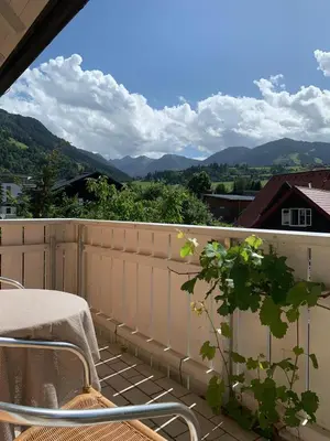 Ein allgemeiner Bergblick oder ein Berglick von der Ferienwohnung aus