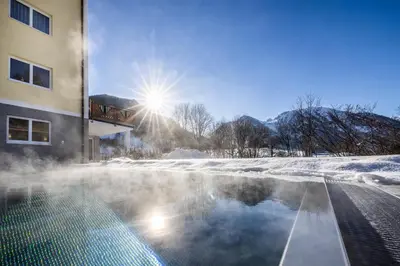 Der Swimmingpool an oder in der Nähe von Der Alpenblick
