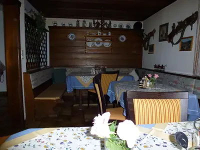 Ein Restaurant oder anderes Speiselokal in der Unterkunft Gasthof Steinbräu