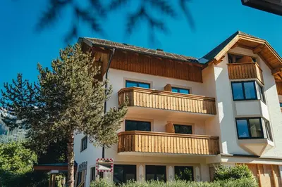 Das Gebäude in dem sich das Hotel befindet