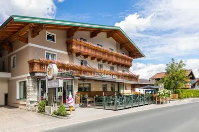 Das Gebäude in dem sich die Pension befindet