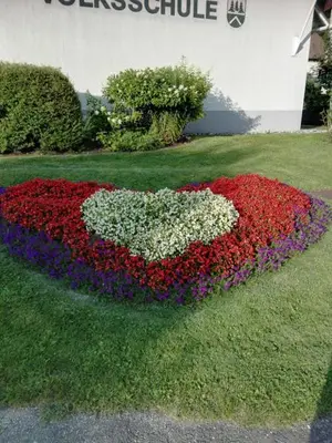 Ein Garten an der Unterkunft La vecchia Mesnerhaus