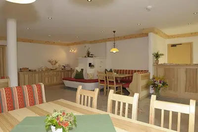 Ein Sitzbereich in der Unterkunft Appartements Stiererhof
