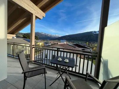 Ein allgemeiner Bergblick oder ein Berglick von der Ferienwohnung aus