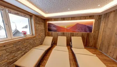 Ein Sitzbereich in der Unterkunft Alpenresidenz Hotel Gell